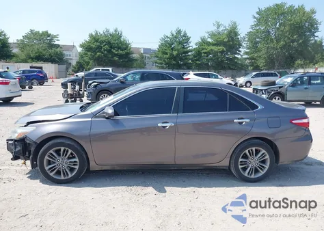2015 Toyota Camry Se z USA, uszkodzony, nr VIN 4T1BF1FK7FU972763